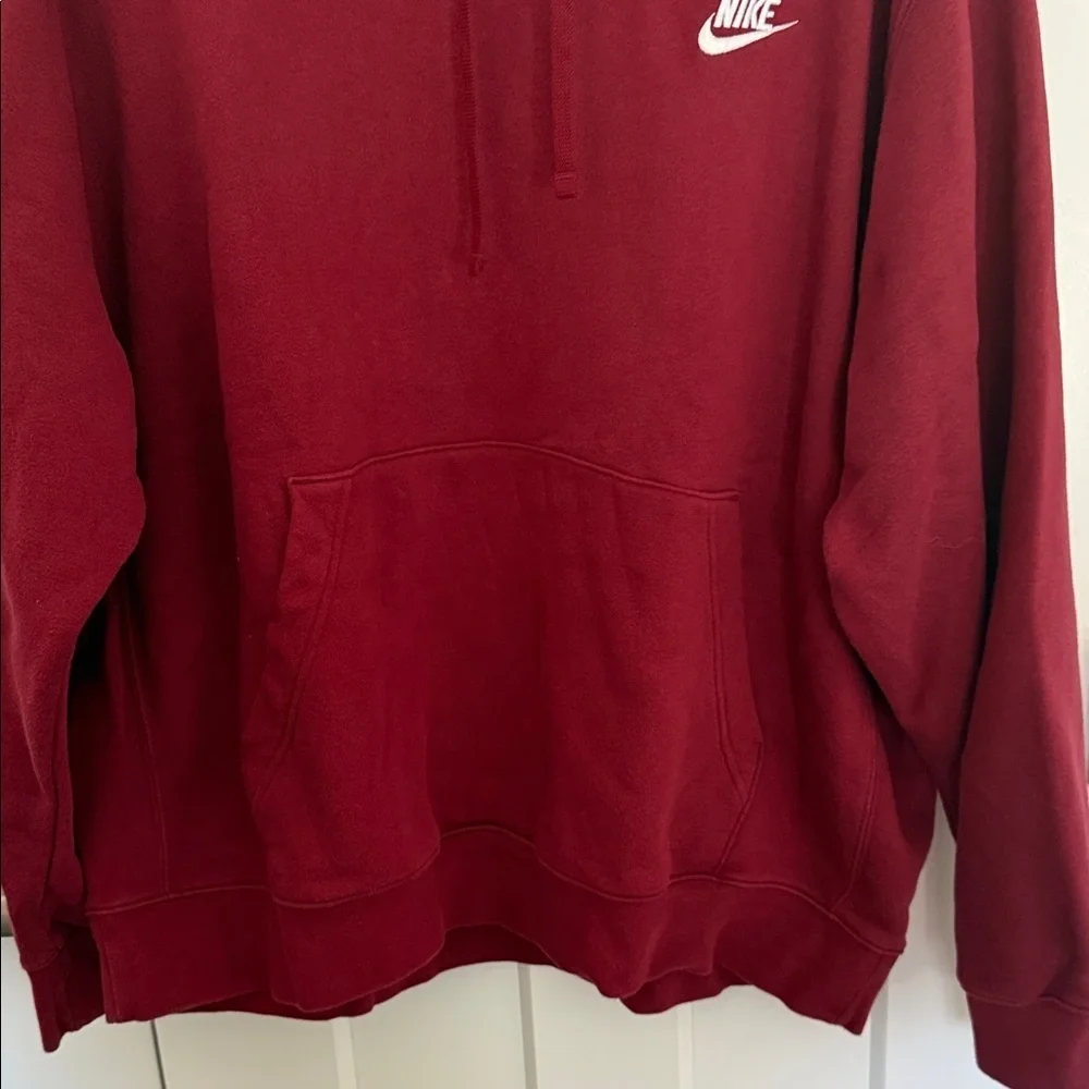 Nike Men's Maroon Hoodie